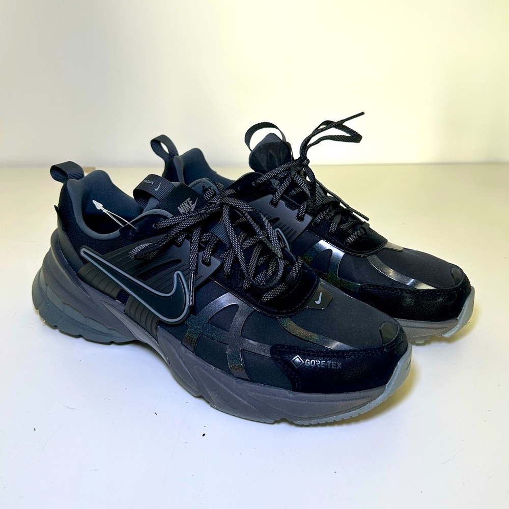 Nike V2K Run GORE-TEX | Waterproof Shoes